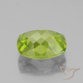 Peridot Gemstone in 9.7 x 7.6 mm Size for Sale, Peridot Stone in Lively Green Color