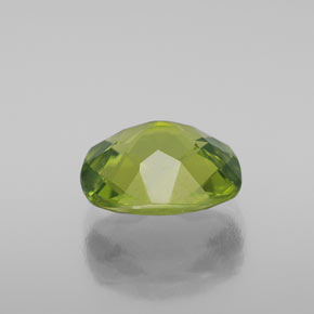 Peridot Gemstone in 9.3 x 7.8 mm Size for Sale, Peridot Stone in Lively Green Color
