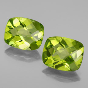 5.66 ct Green Peridot Stone, Natural Peridot in Cushion Checkerboard Shape for Sale