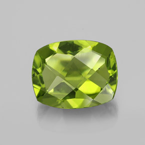Medium Green Peridot Gem - 2.8ct Cushion Checkerboard (ID: 334416)