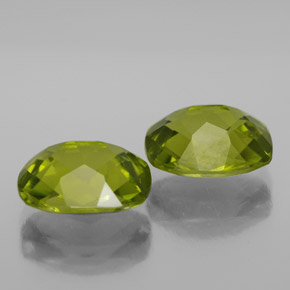 Peridot Gemstone in 10.1 x 8 mm Size for Sale, Peridot Stone in Lively Green Color