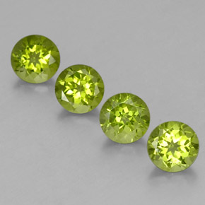 3.91 ct Green Peridot Gemstone, Peridot Gem in Round Facet Shape for Sale.