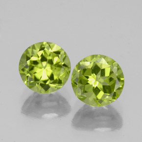 2.09 ct Green Peridot Gemstone, Peridot Gem in Round Facet Shape for Sale.