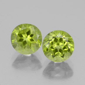 2.07 ct Green Peridot Gemstone, Peridot Gem in Round Facet Shape for Sale.