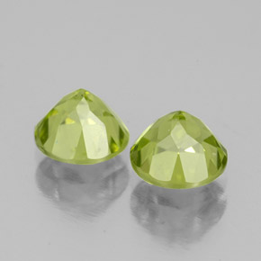 Peridot Gemstone in 6 mm (calibrated) Size for Sale, Peridot Stone in Lively Green Color