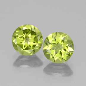 1.77 ct Green Peridot Gemstone, Peridot Gem in Round Facet Shape for Sale.