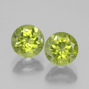 1.92 ct Green Peridot Gemstone, Peridot Gem in Round Facet Shape for Sale.