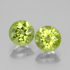 1.73 ct Green Peridot Gemstone, Peridot Gem in Round Facet Shape for Sale.