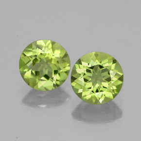 1.85 ct Green Peridot Gemstone, Peridot Gem in Round Facet Shape for Sale.