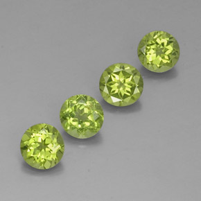 3.70 ct Green Peridot Stone, Natural Peridot in Round Facet Shape for Sale