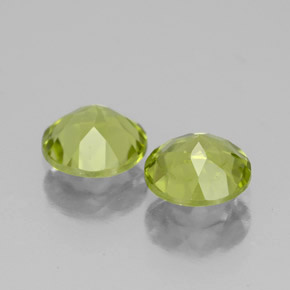 Peridot Gemstone in 6 mm (calibrated) Size for Sale, Peridot Stone in Lively Green Color