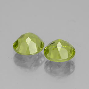 Peridot Gemstone in 5.7 mm Size for Sale, Peridot Stone in Lively Green Color