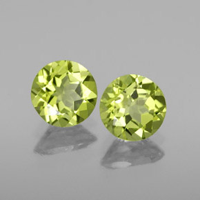 1.55 ct Green Peridot Stone, Natural Peridot in Round Facet Shape for Sale