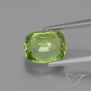 Peridot Gemstone in 8.5 x 7 mm Size for Sale, Peridot Stone in Medium Green Color