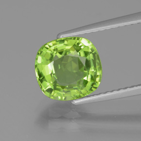Verde vivo Peridoto Gema - 2.4ct Corte en Forma Cojín (ID: 437720)