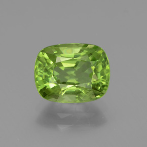 Verde medio Peridoto Gema - 2.4ct Corte en Forma Cojín (ID: 437722)