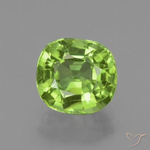 Péridot taille coussin de 2,33 ct, 8,1 x 7,6 mm du Myanmar, Photo A