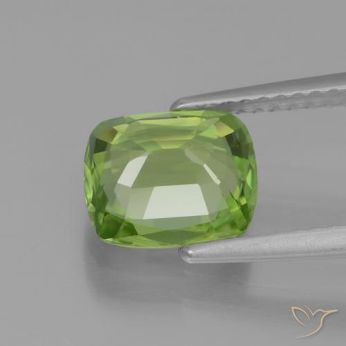 Peridot Gemstone in 8.2 x 7.1 mm Size for Sale, Peridot Stone in Lively Green Color