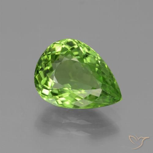 3,6 ct Peridot im Birnenschliff, 11,6 x 8,7 mm aus Myanmar, Photo A