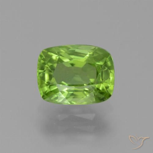 Péridot taille coussin de 2,44 ct, 9,1 x 7 mm du Myanmar, Photo A