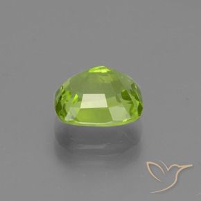 Peridot Gemstone in 7.9 x 6.7 mm Size for Sale, Peridot Stone in Medium Green Color