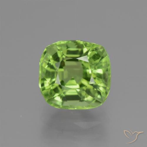 Péridot taille coussin de 2,48 ct, 7,9 x 7,6 mm du Myanmar, Photo A