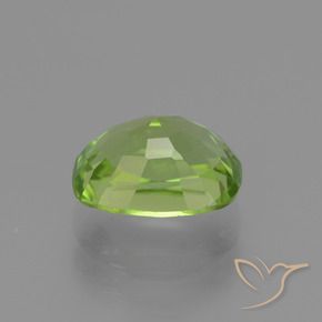 Peridot Gemstone in 8.4 x 6.4 mm Size for Sale, Peridot Stone in Lively Green Color