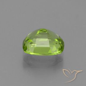 Peridot Gemstone in 8.6 x 6.7 mm Size for Sale, Peridot Stone in Lively Green Color