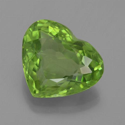Verde medio Peridoto Gema - 5.6ct Forma de corazón (ID: 456055)