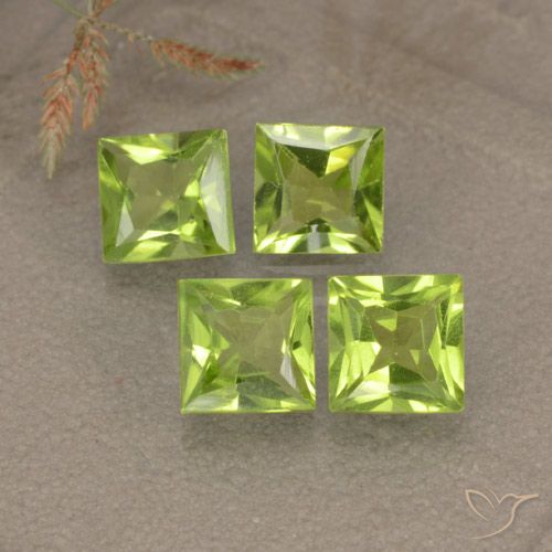 0.7ct Princess-Cut Lively Green Peridot Gem for sale 0.7ct Princess-Cut Lively Green Peridot Gem (ID: 473329)