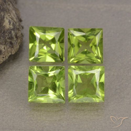 2.89ctw Natural Lively Green Peridot, Square, VS