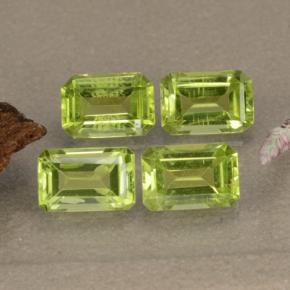 0.6ct Octagon Step Cut Lively Green Peridot Gem for sale 0.6ct Octagon Step Cut Lively Green Peridot Gem (ID: 474961)