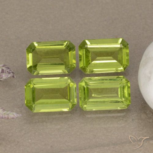 2.26ctw Natural Medium Green Peridot, Emerald Cut, VVS-VS