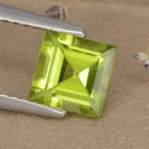 Lively Yellowish Green Peridot Edelstein - 1.1ct Carréschliff / Quadrat (ID: 477760)