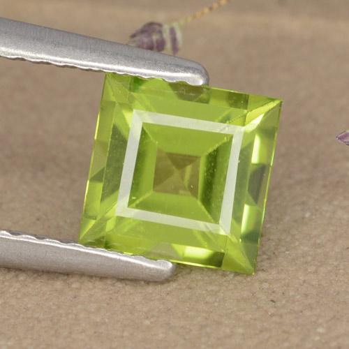 Lively Yellowish Green Peridot Edelstein - 1.3ct Caree Stufenschliff (ID: 477763)