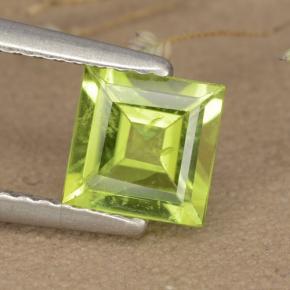 0.9ct Square Step-Cut Lively Green Peridot Gem for sale 0.9ct Square Step-Cut Lively Green Peridot Gem (ID: 477825)
