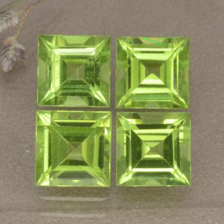 Verde giallastro Peridoto Gem - 1.1ct Taglio graduale quadrato (ID: 477850)