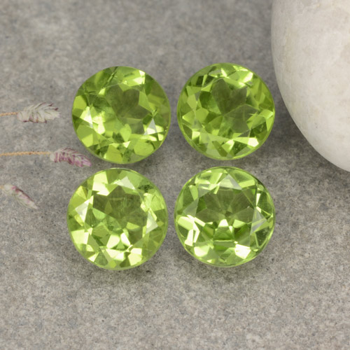 Medium Green Peridot Edelstein - 1.2ct Rund Facettenschliff (ID: 481095)
