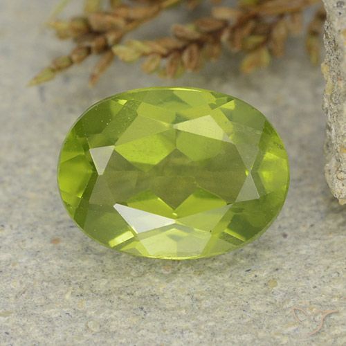 Желтовато-зеленый Хризолит Камень - 1.4ct Фасетный Овал (ID: 484221)