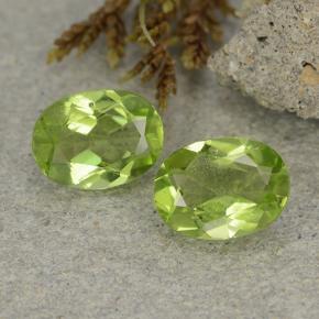 1.2ct Oval Facet Lively Green Peridot Gem for sale 1.2ct Oval Facet Lively Green Peridot Gem (ID: 484236)