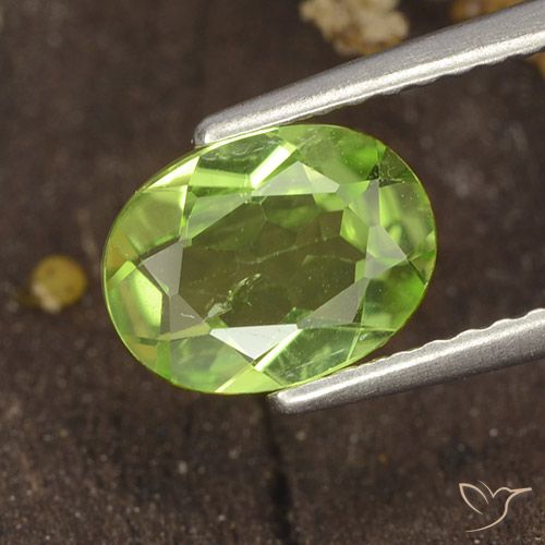 1.16ct Natural Medium Green Peridot, Oval, VS