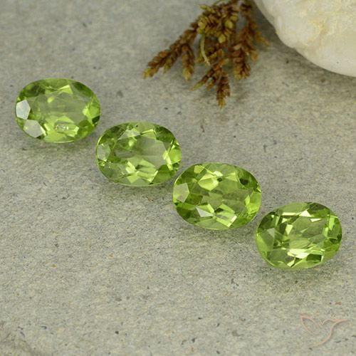 5.53ctw Natural Lively Green Peridot, Oval, VS