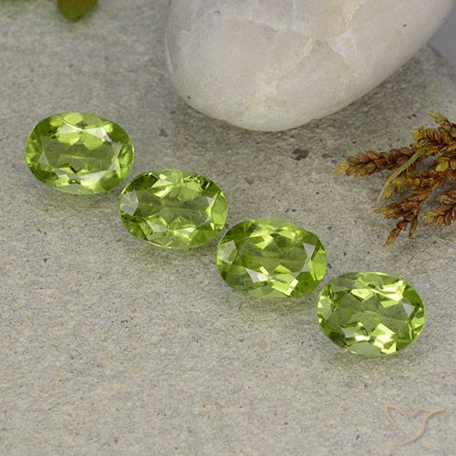 5.26 ct Oval Cut Peridot, 7.6 x 5.8 mm From China, Photo A
