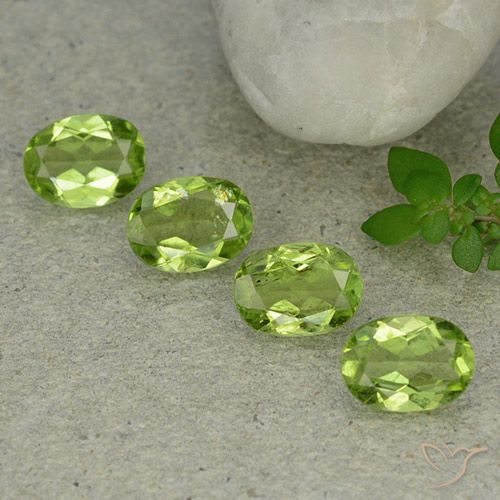 4.79 ct Oval Cut Peridot, 7.9 x 5.7 mm From China, Photo A