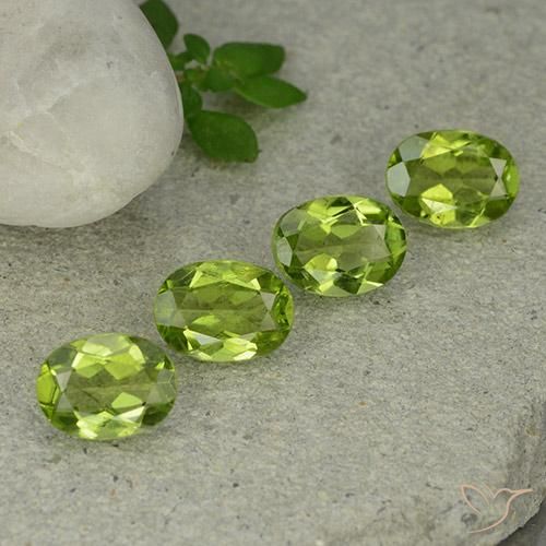 4.90 ctw Green Peridot Stones, Natural Peridot in Oval Facet Shape for Sale
