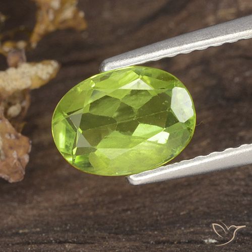 1.2 ct Oval Cut Peridot, 7.9 x 5.8 mm From China, Photo A
