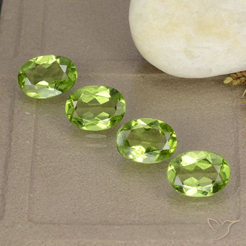 4.77 ct Oval Cut Peridot, 7.9 x 5.8 mm From China, Photo A