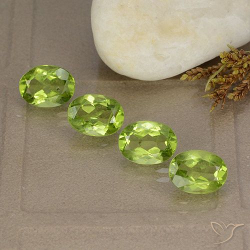 5.5 ct Oval Cut Peridot, 7.9 x 5.9 mm From China, Photo A