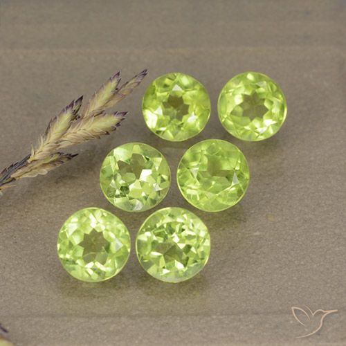 3.00ctw Natural Lively Yellowish Green Peridot, Round, VVS-VS