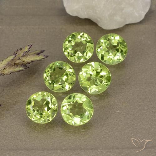 2.93ctw Natural Light Lively Green Peridot, Round, VVS-VS